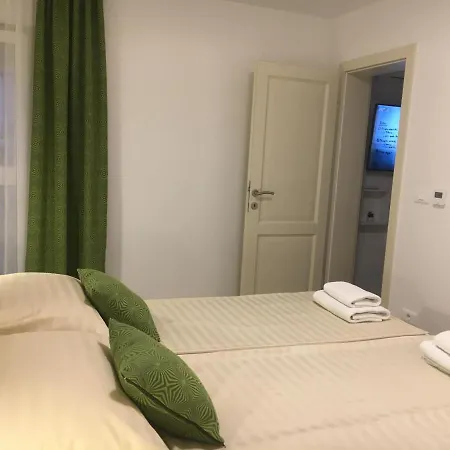 Leneda With Pool Διαμέρισμα Πούλα