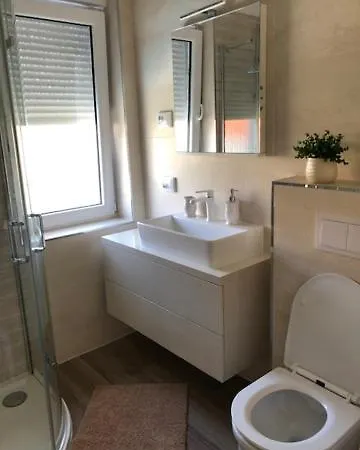 Apartment Leneda With Pool Pula