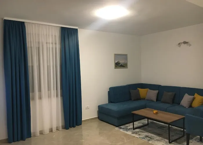 Διαμέρισμα Leneda With Pool Πούλα