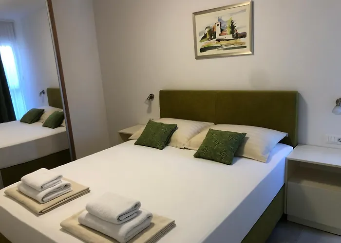 Leneda With Pool Διαμέρισμα Πούλα