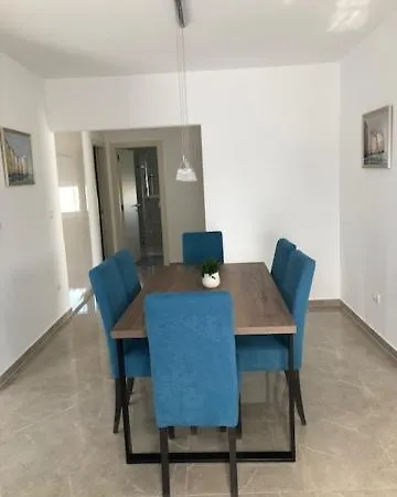 Leneda With Pool * Pula